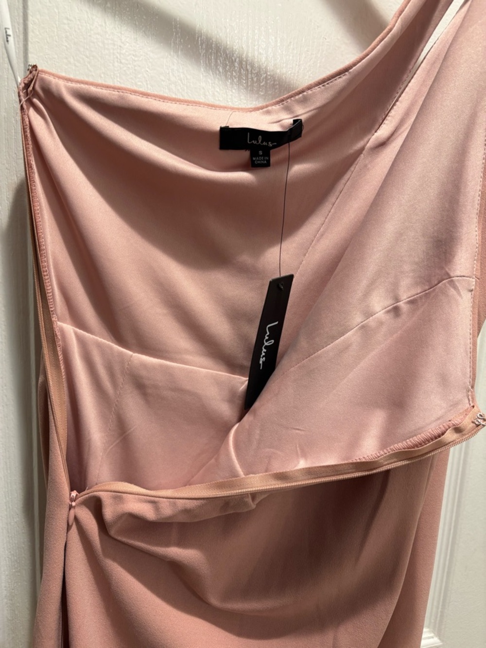 NEW Lulu's Cocktail Club Blush Pink One-Shoulder Midi Dress Front Slit size S - Picture 7 of 16